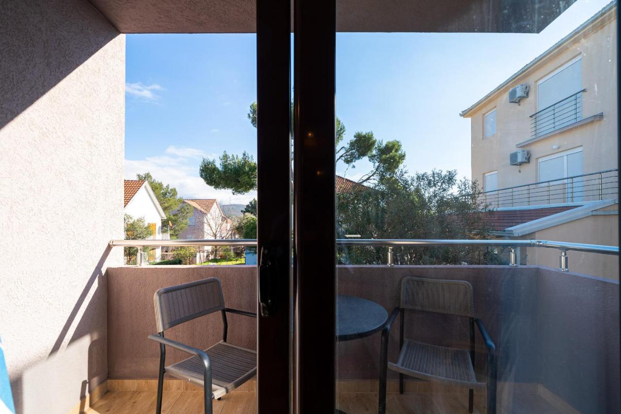 Apartments Svetlana 蒂瓦特 外观 照片