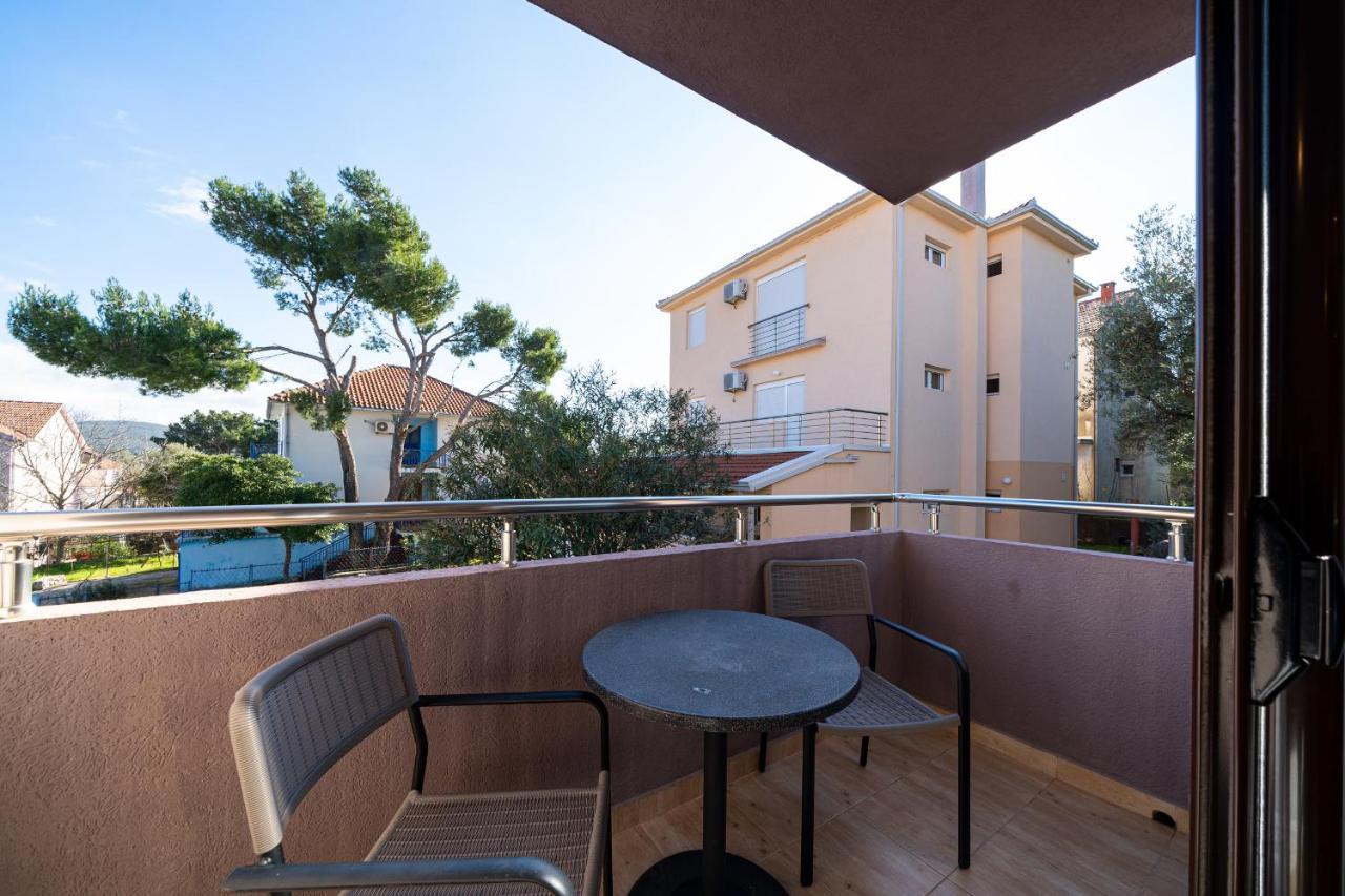 Apartments Svetlana 蒂瓦特 外观 照片